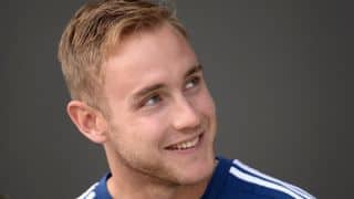 Stuart Broad recovering from knee surgery